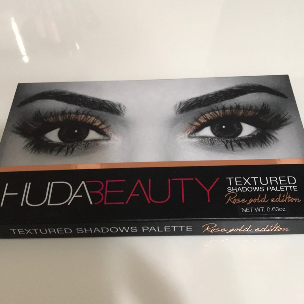 Huda Beauty Rose Gold Palette